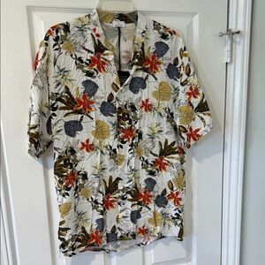 Berna Leaf Print Short Sleeve Shirt